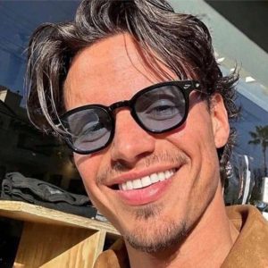 JNPCXI Retro Round Sunglasses – Punk-Inspired UV400 Shades with Rivet Details for Men & Women